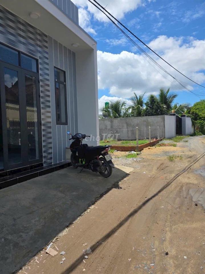 BÁN NHANH CĂN NHÀ CẤP 4 TRUNG TÂM TRẢNG BÀNG, 70M2, SHR, 800TR