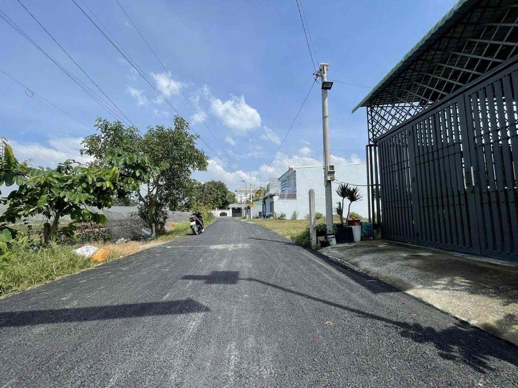 Chủ cần bán gấp giá ngộp thấp hơn trị trường , bán trả nợ cho con trai