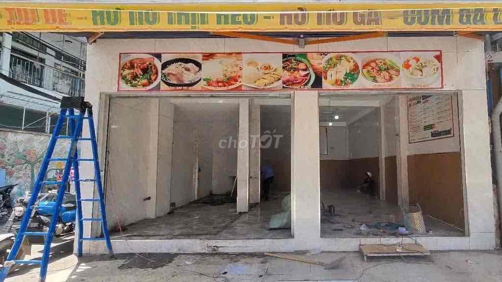 Cho thuê mặt bằng kinh doanh sầm uất quận 4