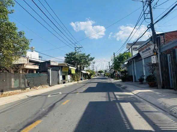 Chính chủ cần bán lô sẵn thổ cư mặt tiền đường nhựa