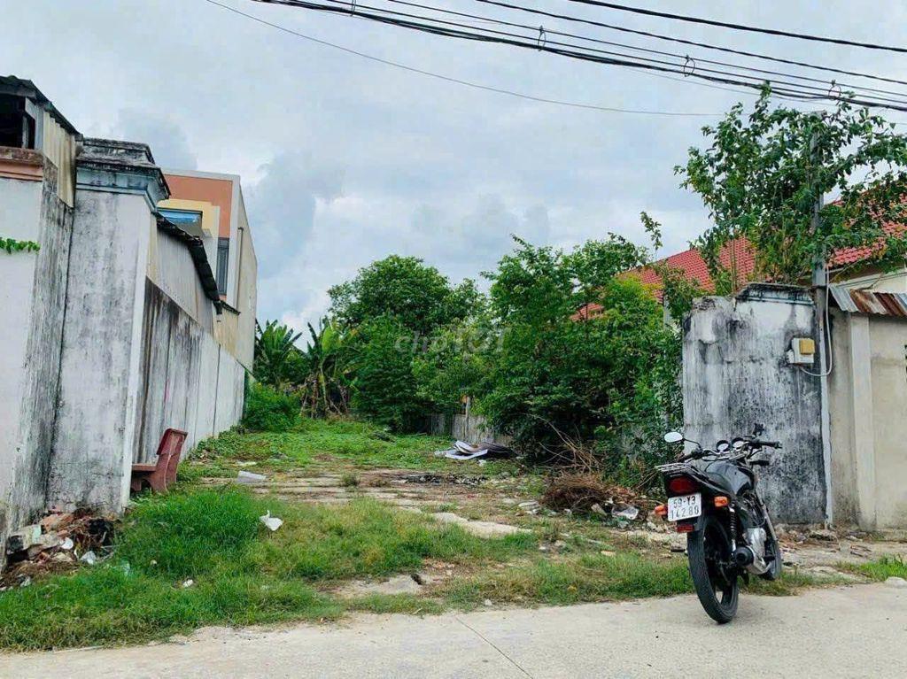 Cần tiền đầu tư làm ăn cần BÁN GẤP lô thổ cư mặt tiền nhựa