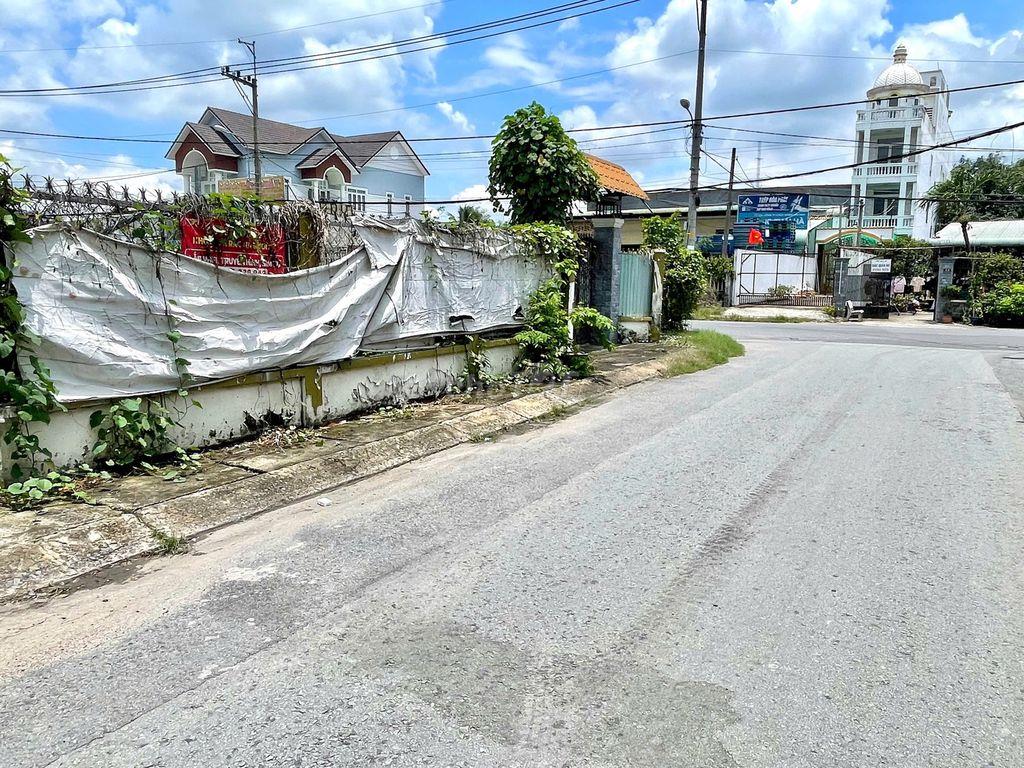 Kẹt tiền bán GẤP CĂN NHÀ NÁT  ngay chợ Việt KIều giá chỉ 520tr _SHR