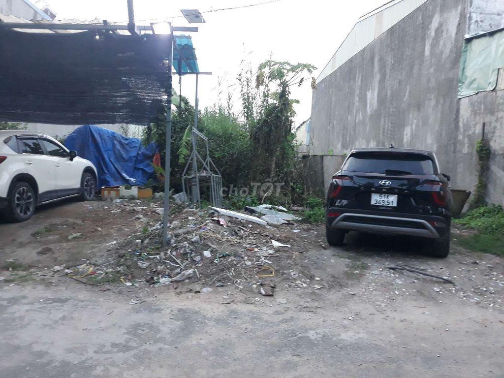 323 m2 Đất Thổ Cư 👉 2 MT View Kênh 👉 Bên Hông Công An Bình Mỹ