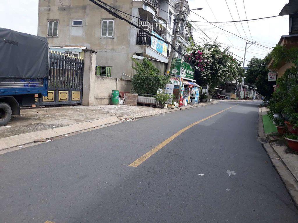 Mặt Tiền : 696 m2 ( Có 210 Thổ Cư) Gần Lê Văn Khương, Nhà Thờ Tân Đông