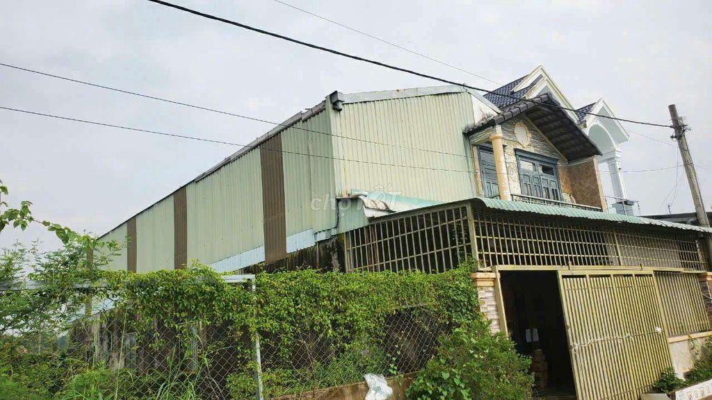 Ngang 9m 👉 Đất Có Sẵn : 1 Căn Nhà Và 1 Cái Xưởng