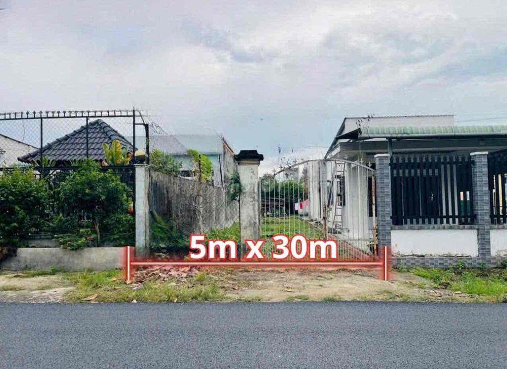 Đất Chợ Bán Gấp (Chỉ 490 Triệu) DT: 5x30 Cách Chợ Việt Kiều 300m