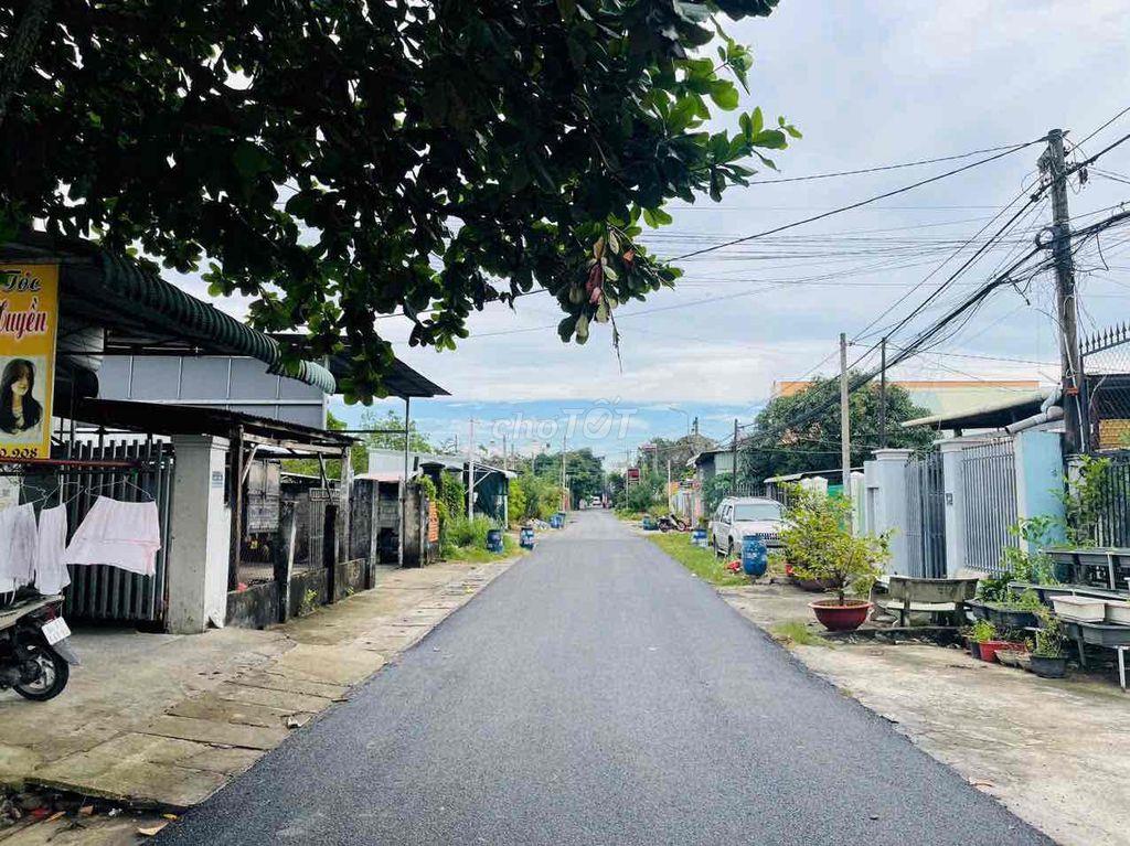 Đất Chợ Bán Gấp (Chỉ 490 Triệu) DT: 5x30 Cách Chợ Việt Kiều 300m