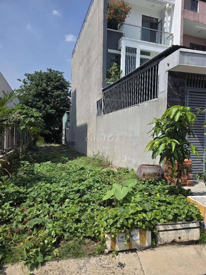 BÁN GÂP ĐẤT 01 MẶT TIỀN HHG SAU MẶT KÊNH