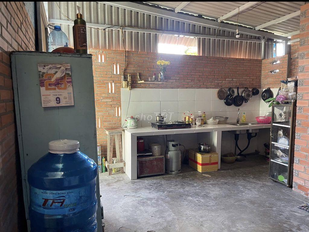 Bán đất tặng nhà