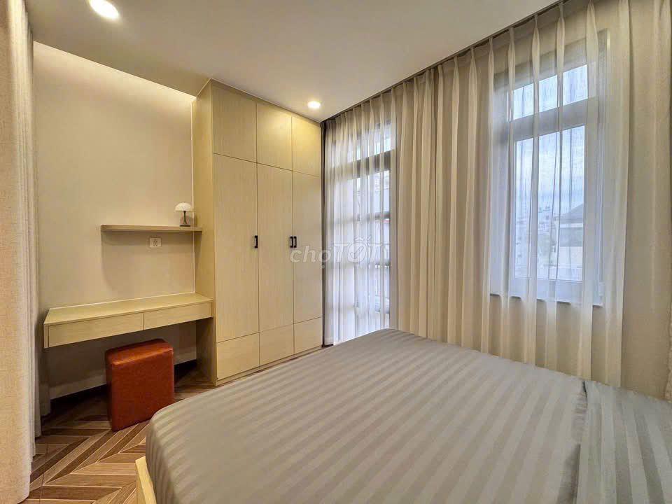 Nguyễn Thượng Hiền/2 tỷ/căn góc 50m2/ở liền SHR/bank 70%view Thành phố