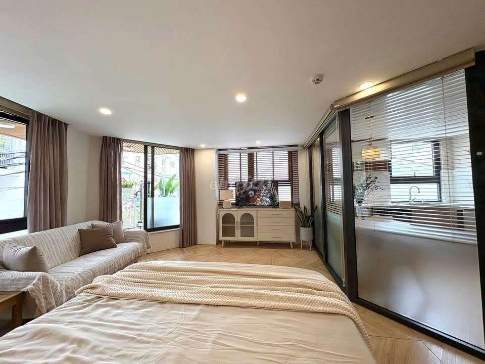 Căn mới, sổ sẵn. 55m2 có lầu 3 pn. 2 tỷ 4. Trả trước 800tr nhận nhà