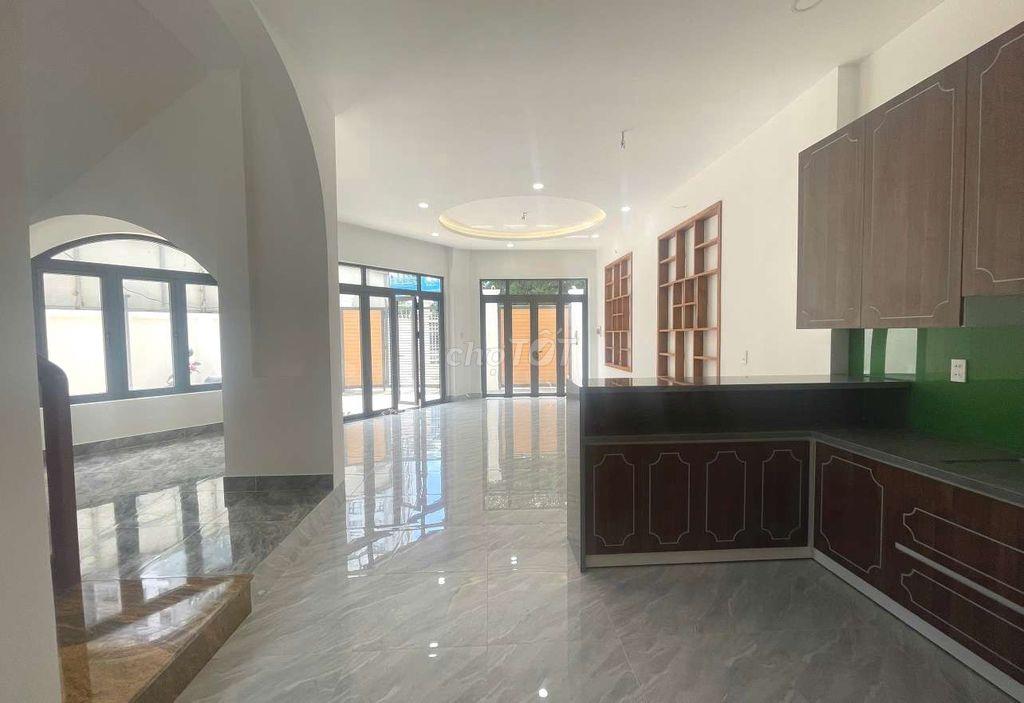 Chỉ còn 17.5 tỷ cho căn biệt thự ngay khu Sài Gòn Coop ,dt 150m2, HH2%