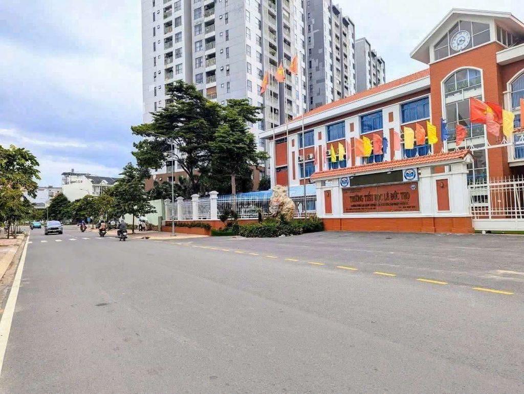 Chỉ còn 17.5 tỷ cho căn biệt thự ngay khu Sài Gòn Coop ,dt 150m2, HH2%