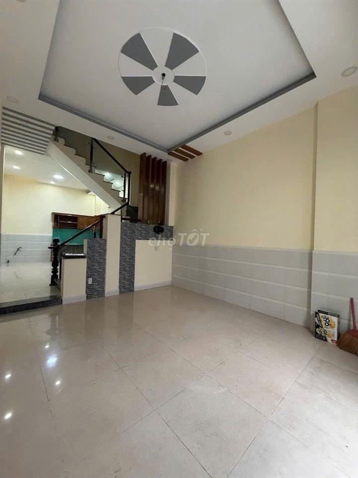 Bán nhà hẻm xe hơi Dương Quảng Hàm, p5, q. gò vấp, dt 4x11, 1 lầu, 2pn