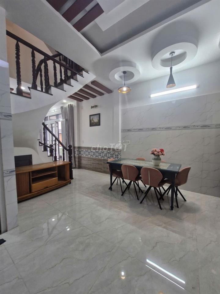 Nhà 1 sẹt đường quang trung p8 quận Gò Vấp, 5PN, 7WC, giá 15tr/th