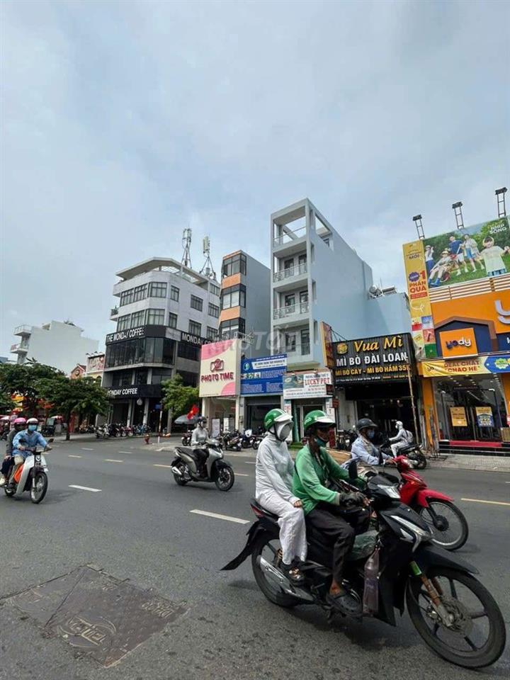 Bán Nhà mặt tiền Phan Văn Trị, P5, Gò Vấp, đối diện Cityland, dt 4x23m