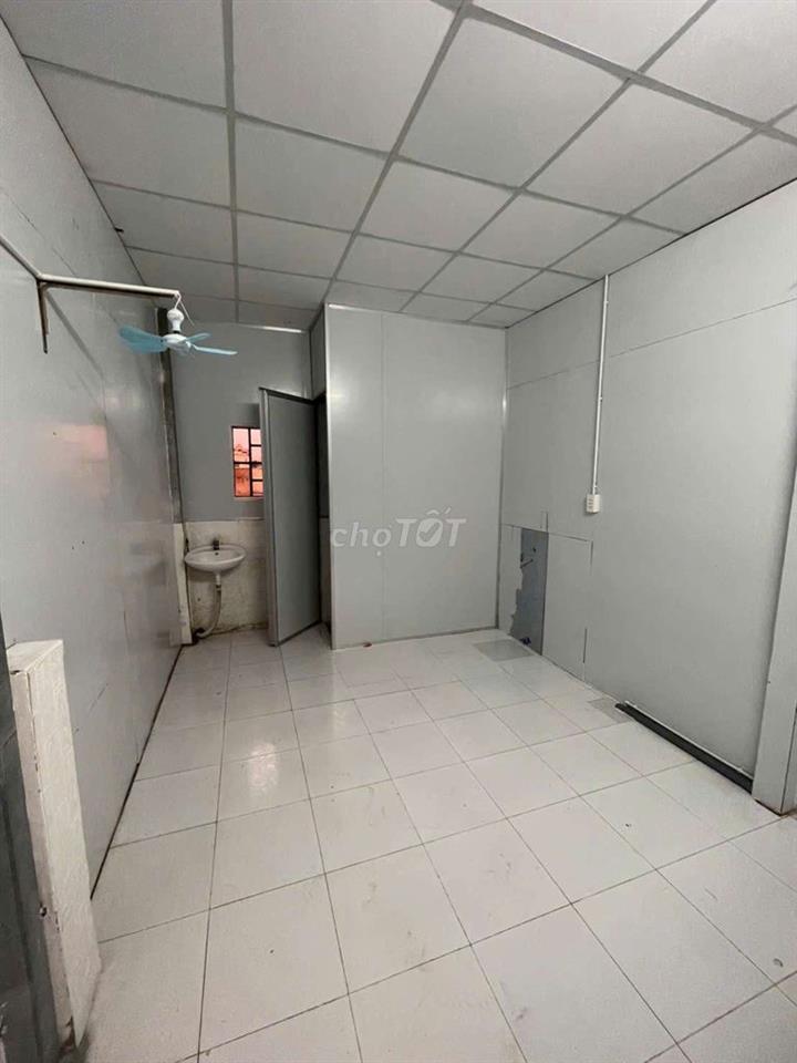 Nhà 2 lầu, 2PN, 2WC, đường 20, Hiệp Bình Chánh Thủ đức, giá 8tr5/th