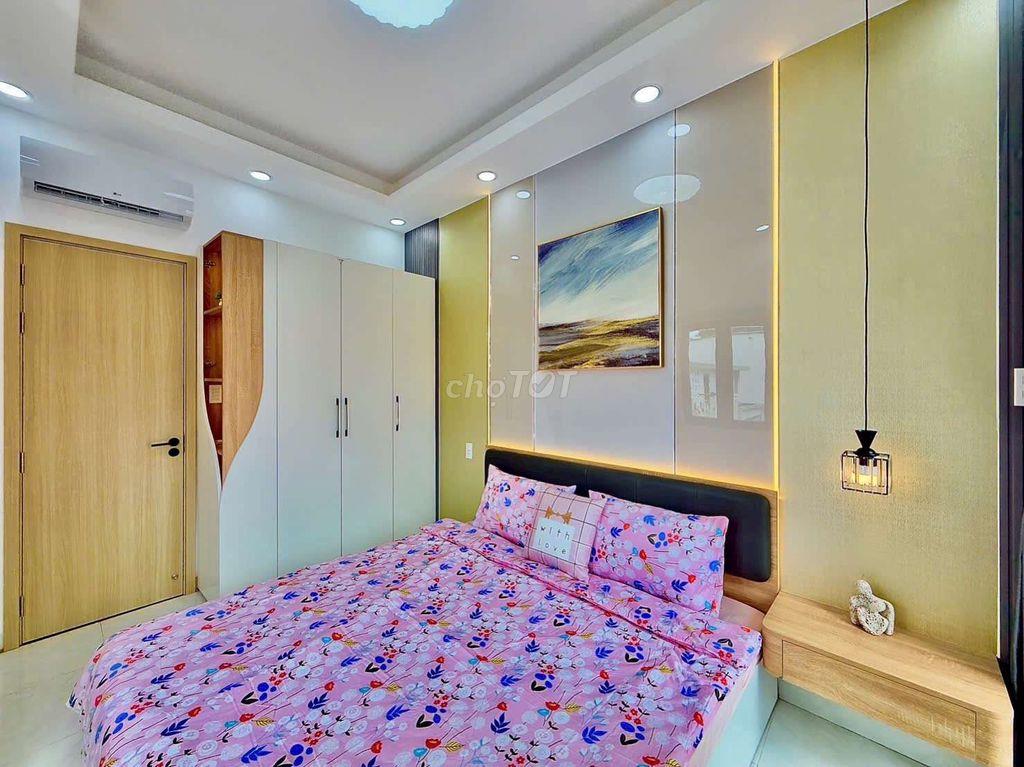 Bán nhà đường Nguyễn Du, p7, gv, 5PN, full nội thất