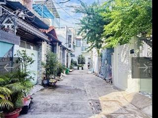 NHÀ TRUNG TÂM GV ,HẺM XE HƠI 