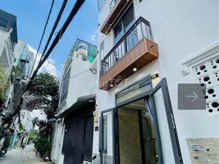 NHÀ ĐẸP Ở NGAY _HẺM XE TẢI THÔNG 