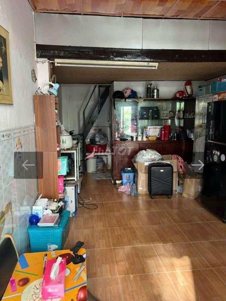 NHÀ XINH 3 TẦNG _ XE HƠI ĐỔ CỬA
