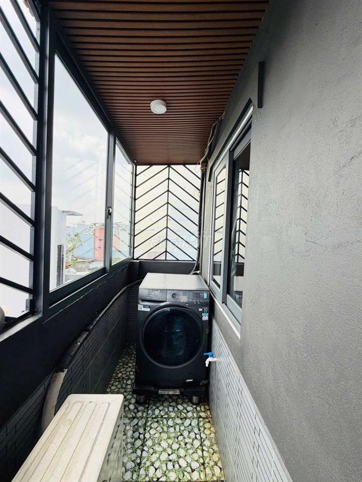 NHÀ 5TẦNG,CÓ THANG MÁY,CÓ DÒNG TIỀN