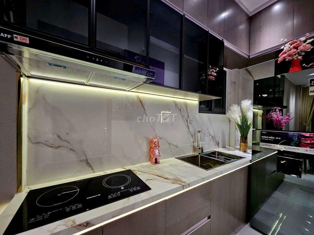 Nhà đẹp sát đường Quang Trung Ngã 5 khu nhà cao tầng