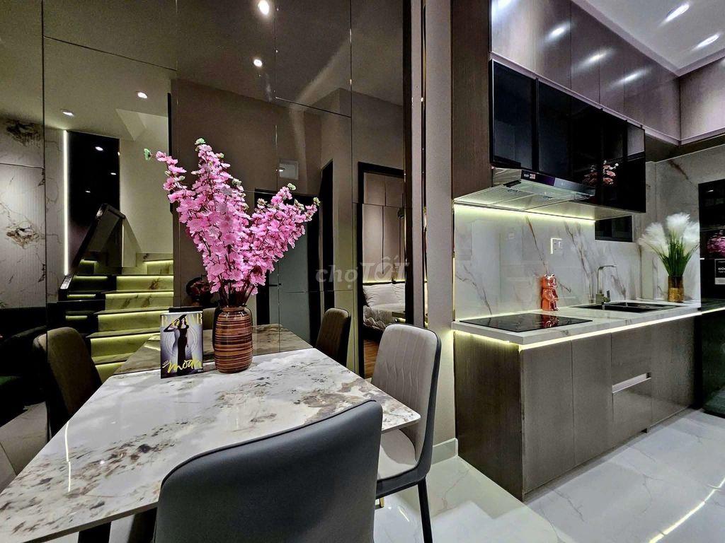 Nhà đẹp sát đường Quang Trung Ngã 5 khu nhà cao tầng