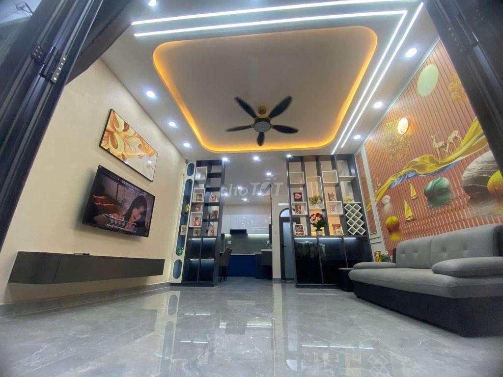 căn nhà 3phong ngủ với đầy đủ nội thất 