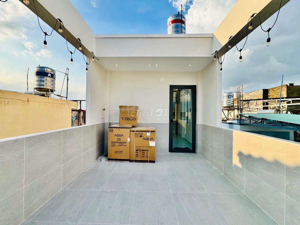 căn nhà mới xây vị trí chợ trường học xung quanh rất tiện ích