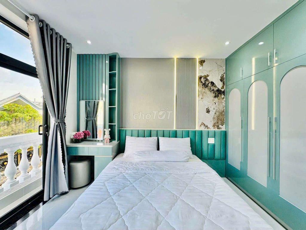 căn nhà mới xây vị trí chợ trường học xung quanh rất tiện ích