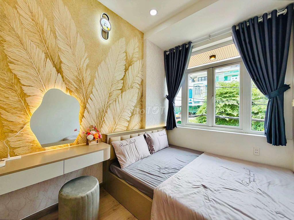 mặt tiền buôn bán có căn nhà mới tinh
