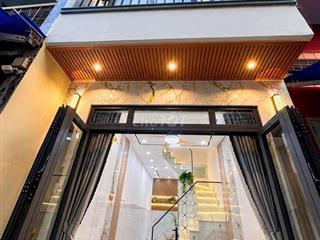căn nhà hẻm ngay chợ khu cityland 