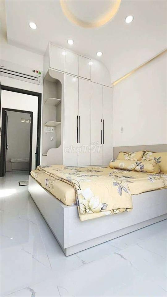 căn nhà hẻm ngay chợ khu cityland 