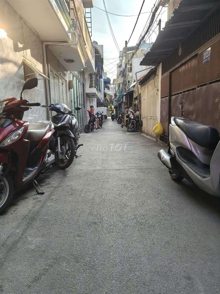 chính chủ đang ở cần bán căn nhà tâm huyết vị trí đẹp