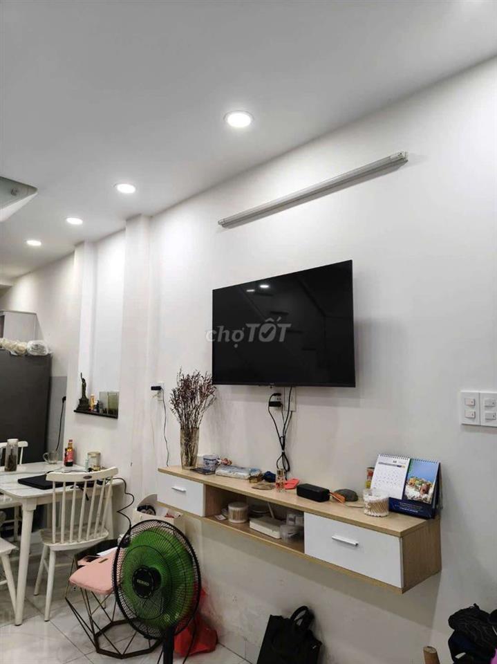 chính chủ đang ở cần bán căn nhà tâm huyết vị trí đẹp