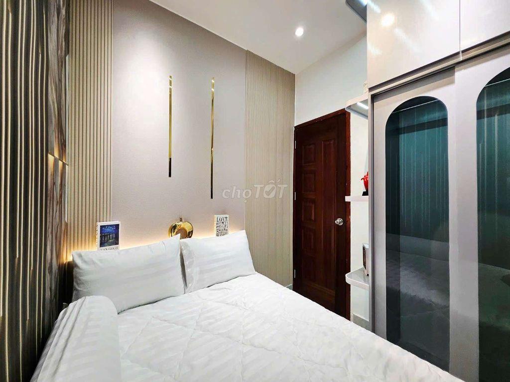 căn 3 phòng ngủ cách hẻm xe hơi 15m thoi hẻm thông