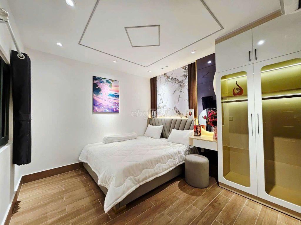 căn 3 phòng ngủ cách hẻm xe hơi 15m thoi hẻm thông
