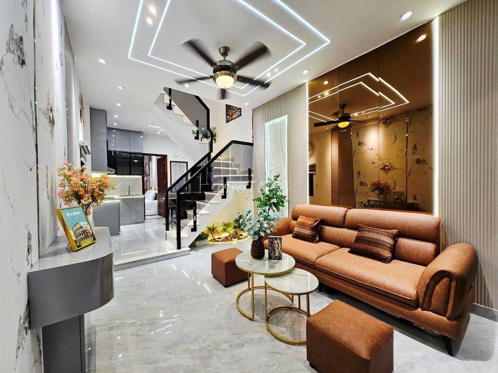 căn 3 phòng ngủ cách hẻm xe hơi 15m thoi hẻm thông