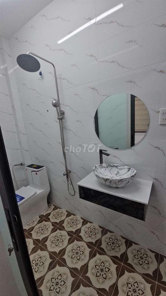 Căn nhà mới 2pn2wc sát đường lớn