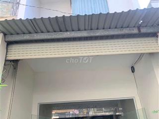 căn nhà 2 lầu vị trí đẹp ra Nguyễn Văn Lượng