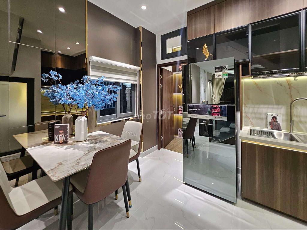căn nhà hẻm xe hơi sát mặt tiền