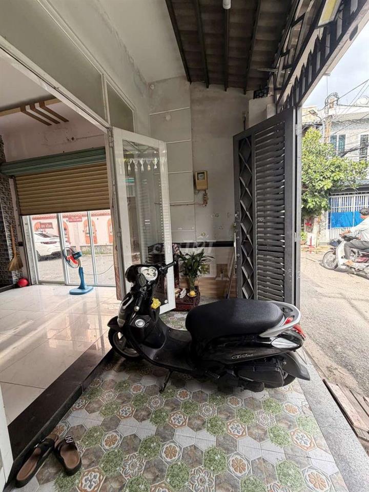 Mặt tiền hẻm 6m thông Buôn Bán mà giá hơn 3 à