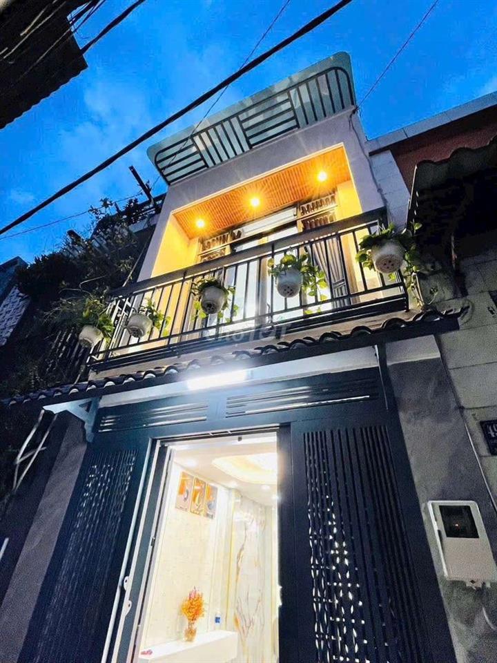 Nhà mới đẹp giá 3ty nhỉnh à