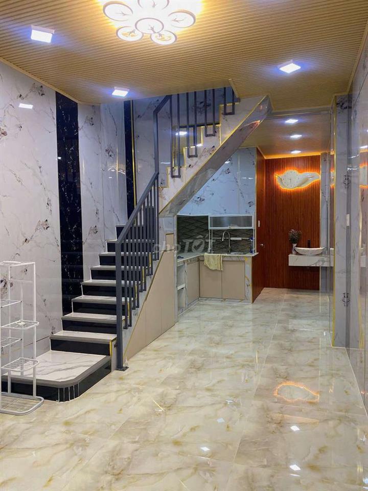 NGUYÊN CĂN Nhà mới đầy đủ nội thất 
