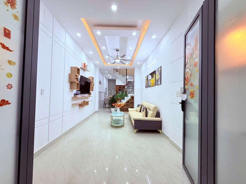 căn nhà 3 lầu 3 phòng ngủ giá mềm èo luôn