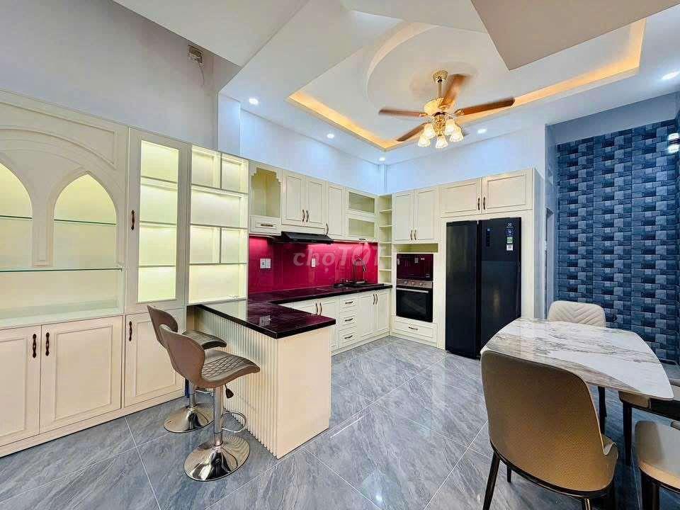 Cần bán nhà hẻm xe hơi