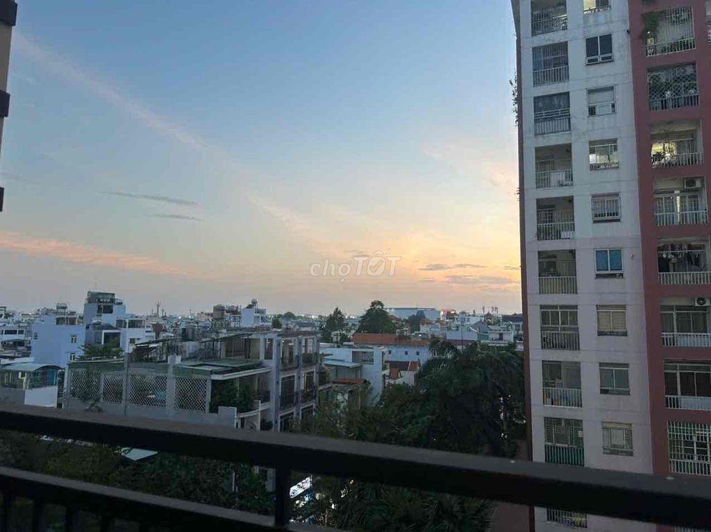 Một căn *** 2pn,80m, rộng rãi lầu cao mát giá siêu rẻ mua ở