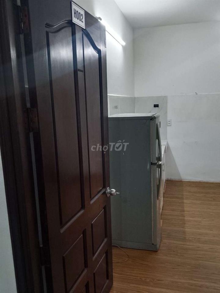 Chính chủ cho thuê phòng.full NT 4người CV. Làng Hoa