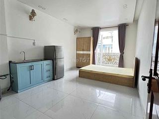 CHO THUÊ PHÒNG BAN CÔNG FULL NỘI THẤT MÁY GIẶT RIÊNG SIÊU THOÁNG ĐÂY Ạ